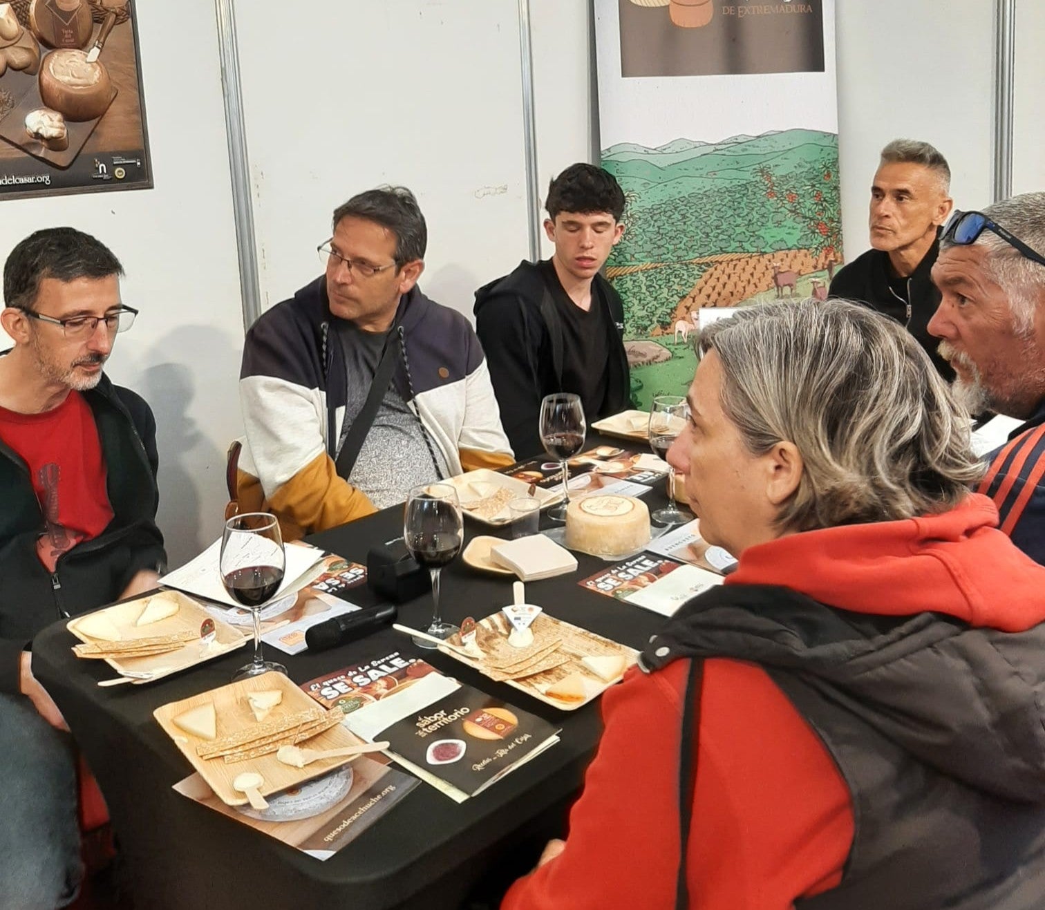 La cata comentada del certamen quesero ha tenido una gran aceptación
