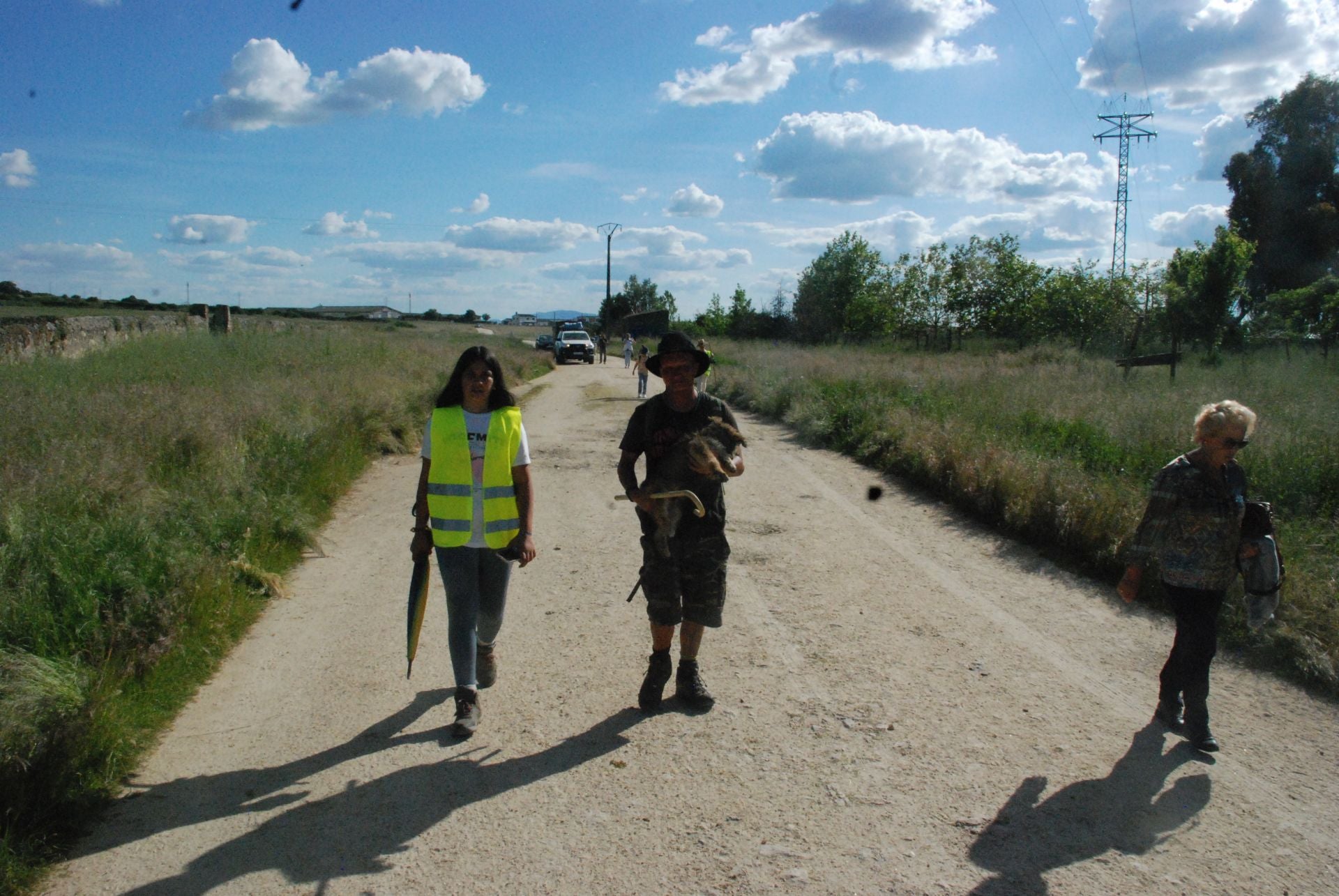Calurosa despededida a José Manuel Sánchez, con sus 1.700 ovejas, camino de León