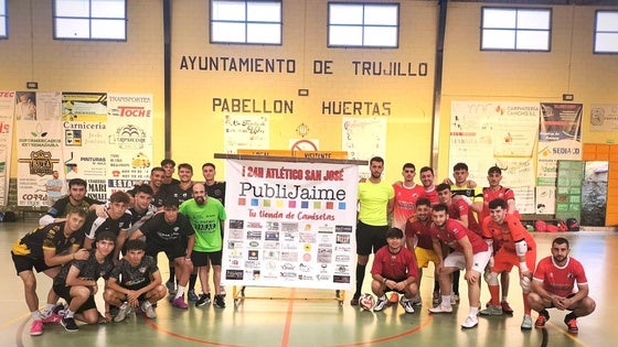 Las 24 horas de fútbol sala de Huertas de Ánimas se desarrollan con una gran aceptación