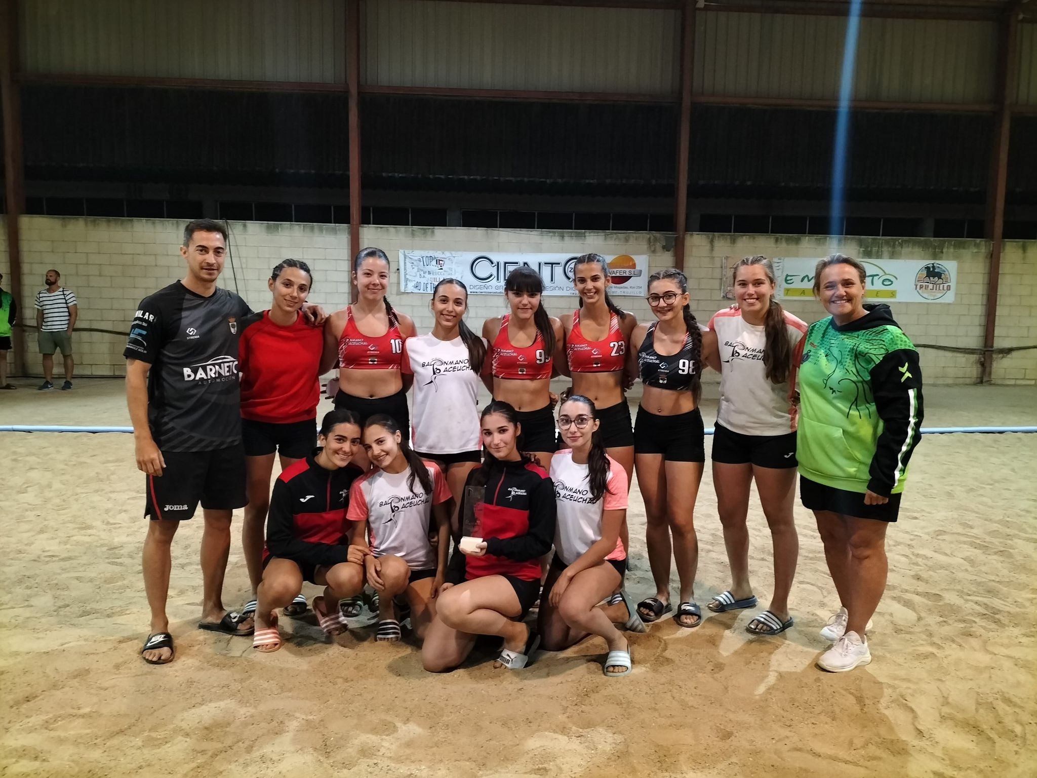 Gran participación en el V Torneo Balonmano Playa Ciudad de Trujillo