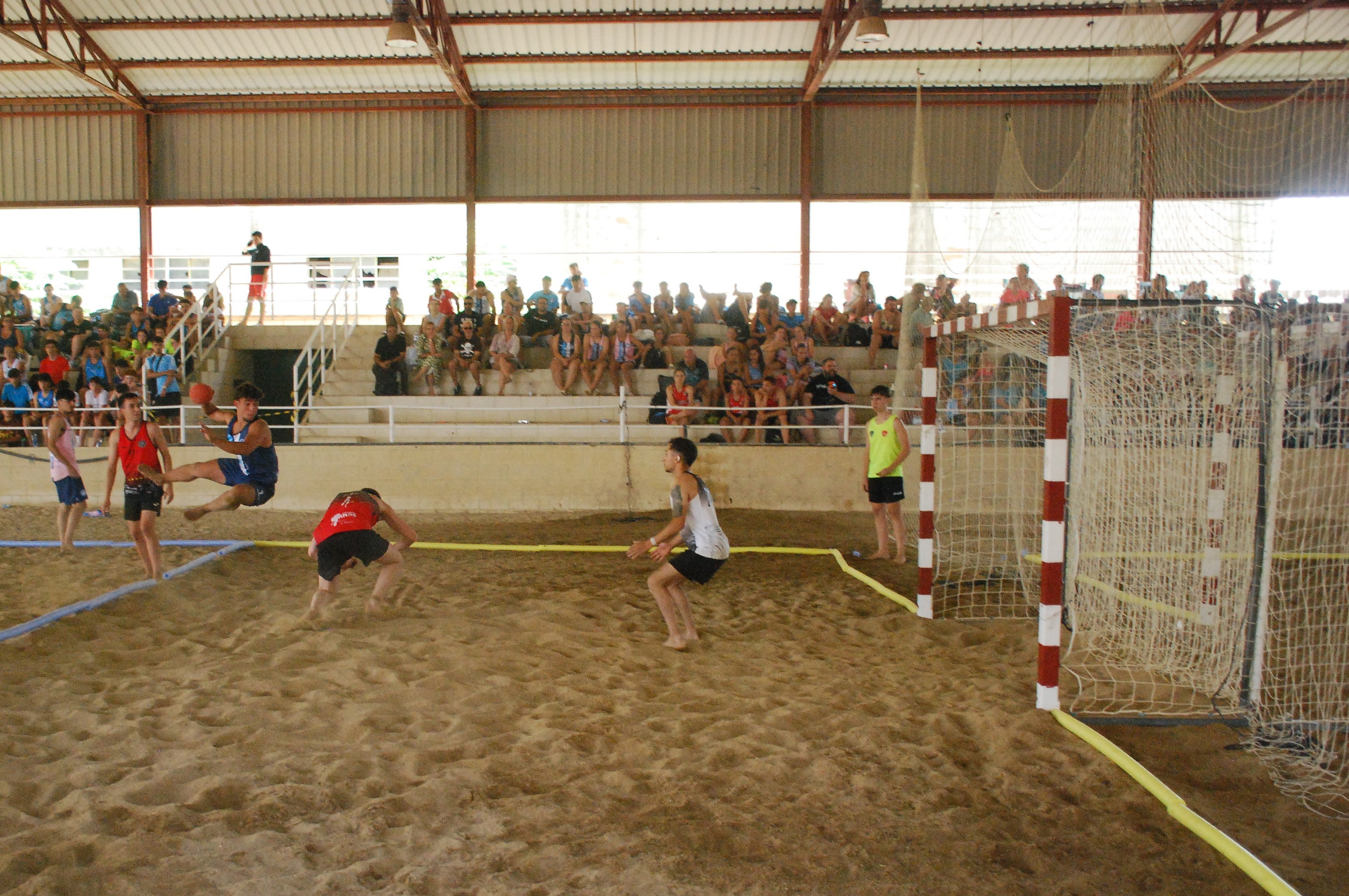 Gran participación en el V Torneo Balonmano Playa Ciudad de Trujillo