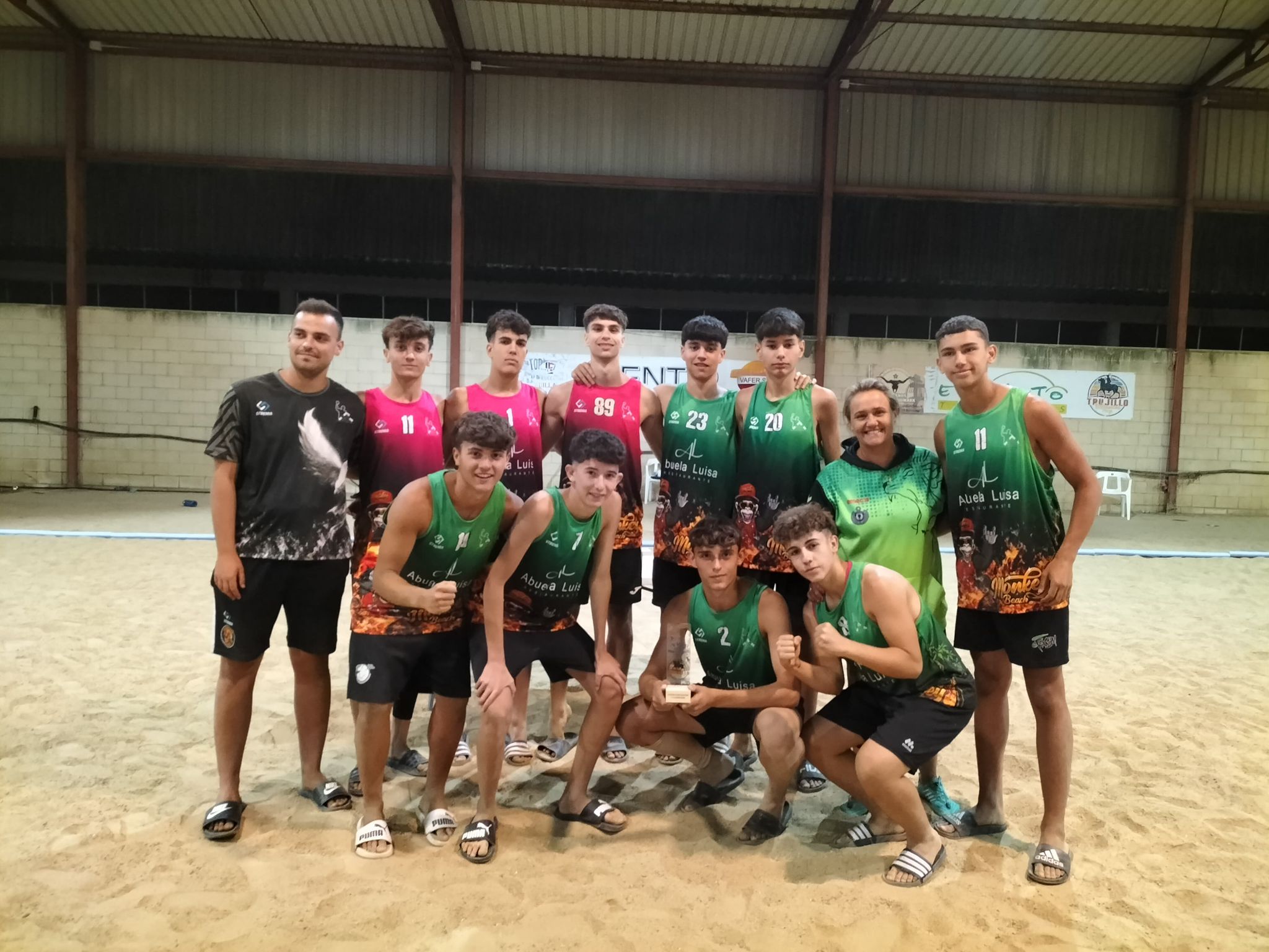Gran participación en el V Torneo Balonmano Playa Ciudad de Trujillo