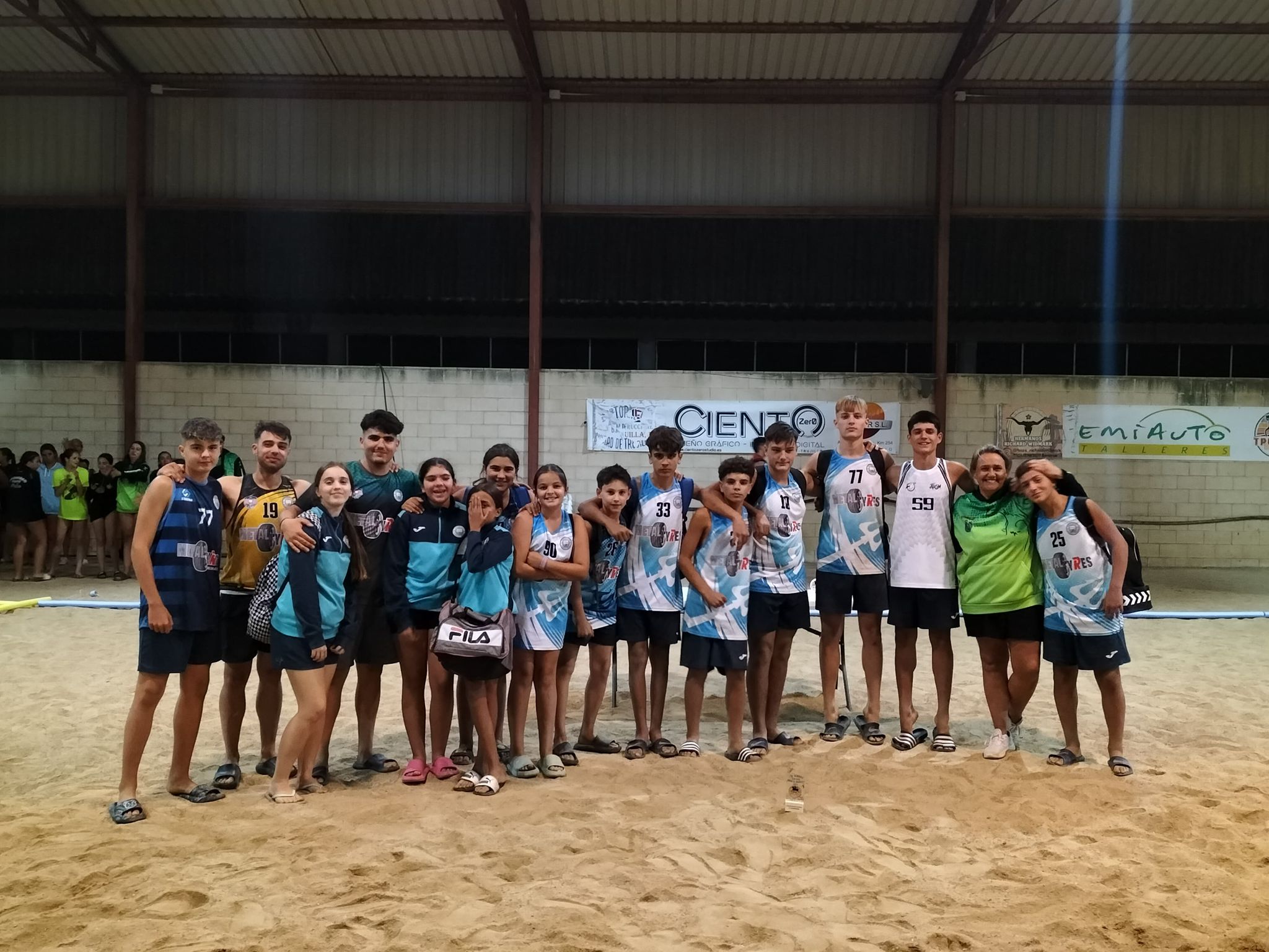 Gran participación en el V Torneo Balonmano Playa Ciudad de Trujillo