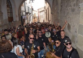Ambiente en el día de las capeas de las mujeres, en las fiestas patronales de Trujillo.