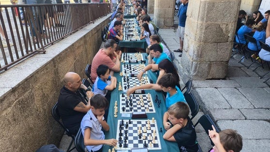 Gran participación en el torneo de ajedrez