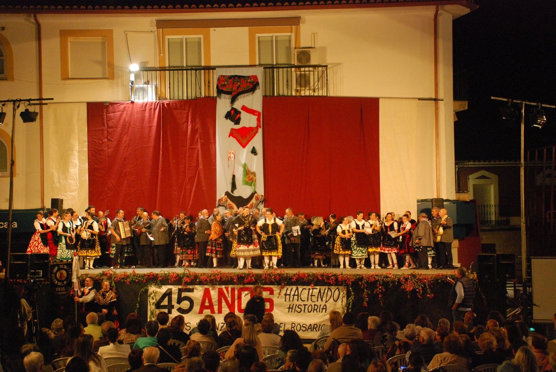 Un homenaje al folclore en imágenes
