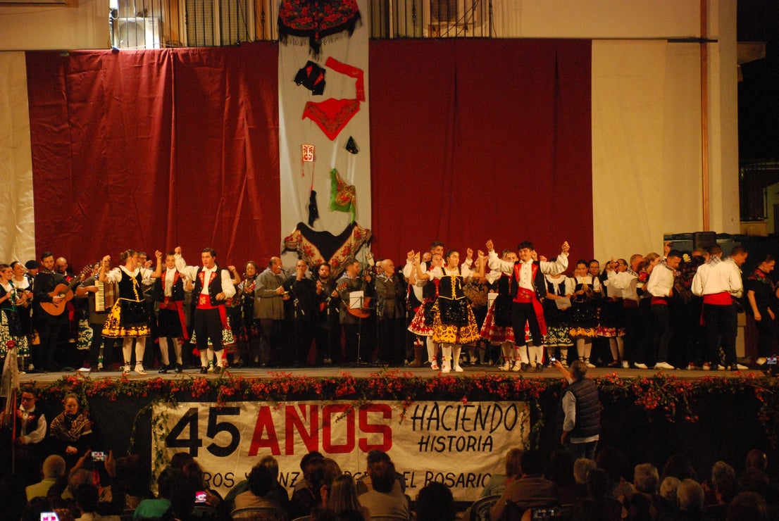 Un homenaje al folclore en imágenes
