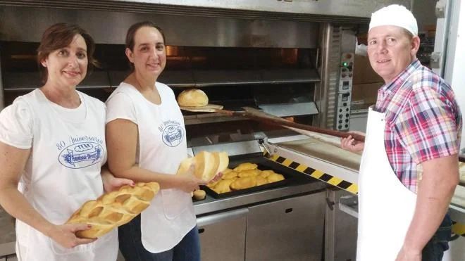 Los tres hermanos que dirigen Panadería de Vienas
