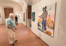 Visitante en la exposición.