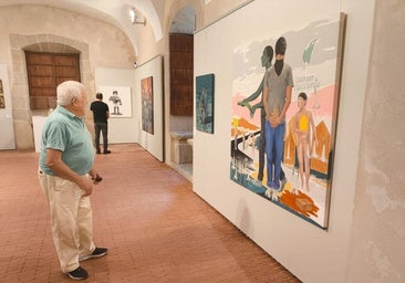 Visitante en la exposición.