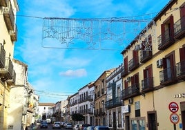 Instalada ya el alumbrado navideño en las diferentes calles de la ciudad.