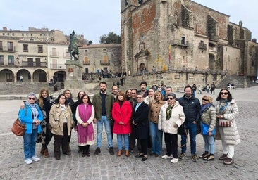 Sánchez Cotrina, junto a Militantes del PSOE