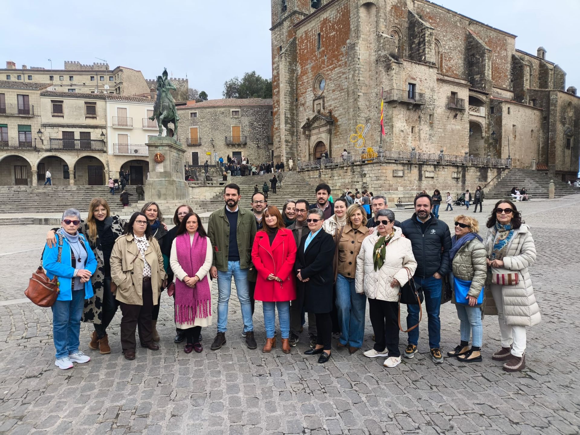 Sánchez Cotrina, junto a Militantes del PSOE