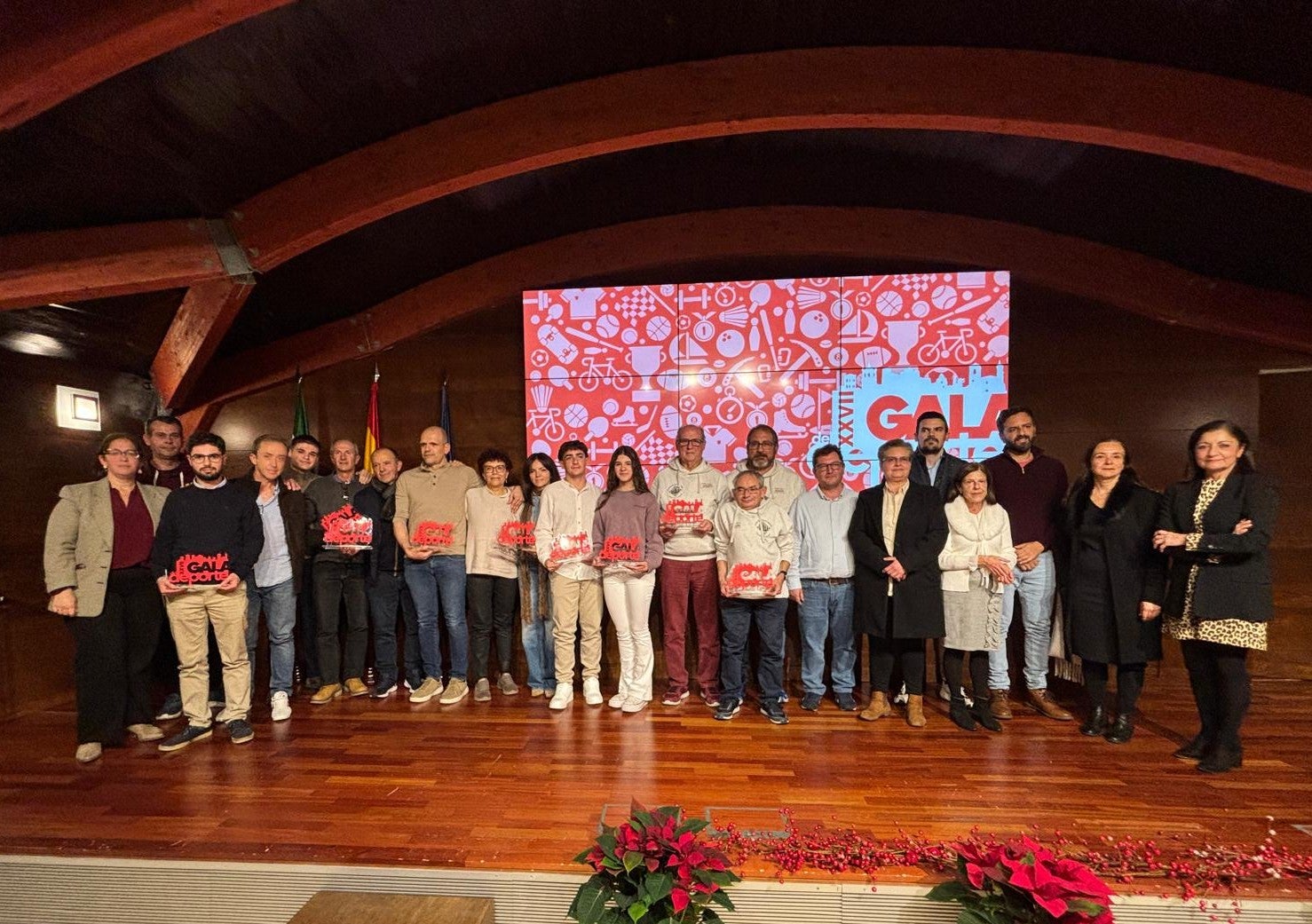 Galardonados y dirigentes políticos, tras la gala