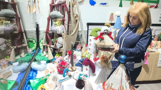 La tienda solidaria de la Asociación Contra el Cáncer no falta a su cita en Navidad