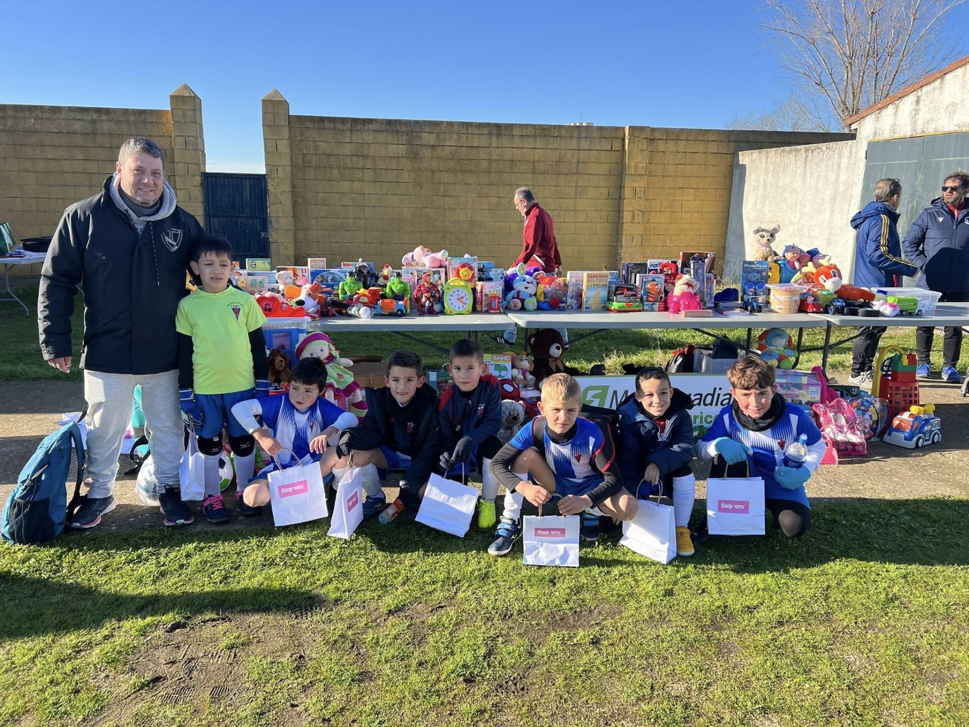 Una convivencia solidaria con unos 250 jugadores