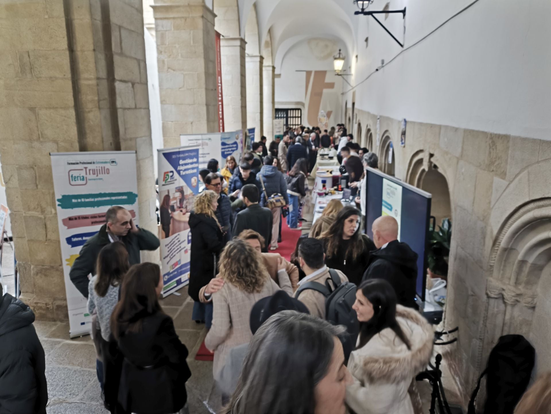 Gran participación en la II Feria de FP de Trujillo