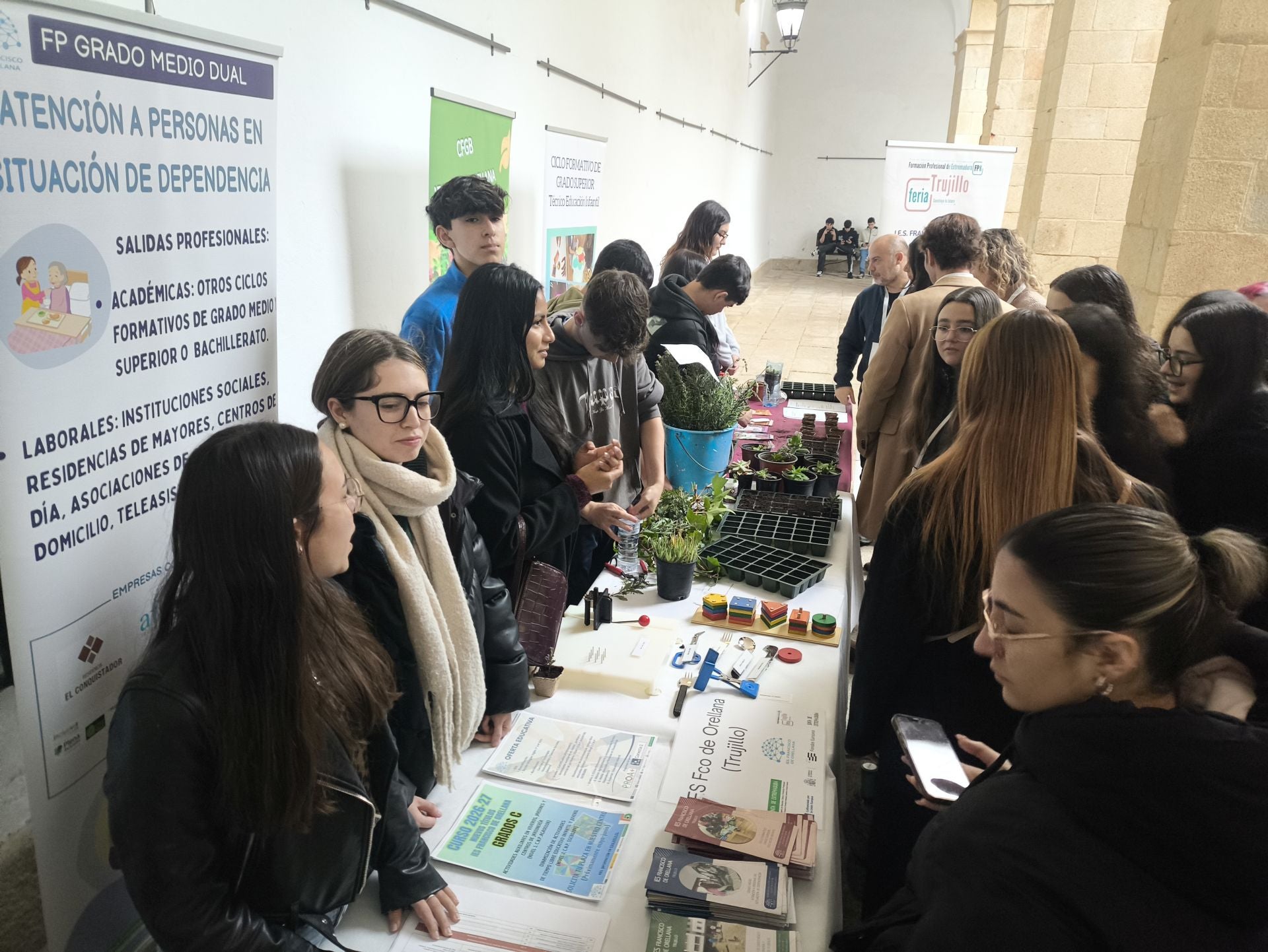 Gran participación en la II Feria de FP de Trujillo