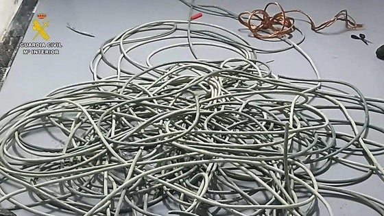 Cuatro detenidos por el robo de cable en un parque de Trujillo