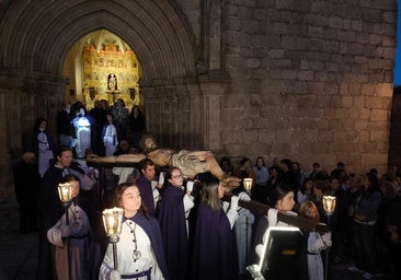 El Cristo de la Fe, en su salida de la iglesia de Santa María.