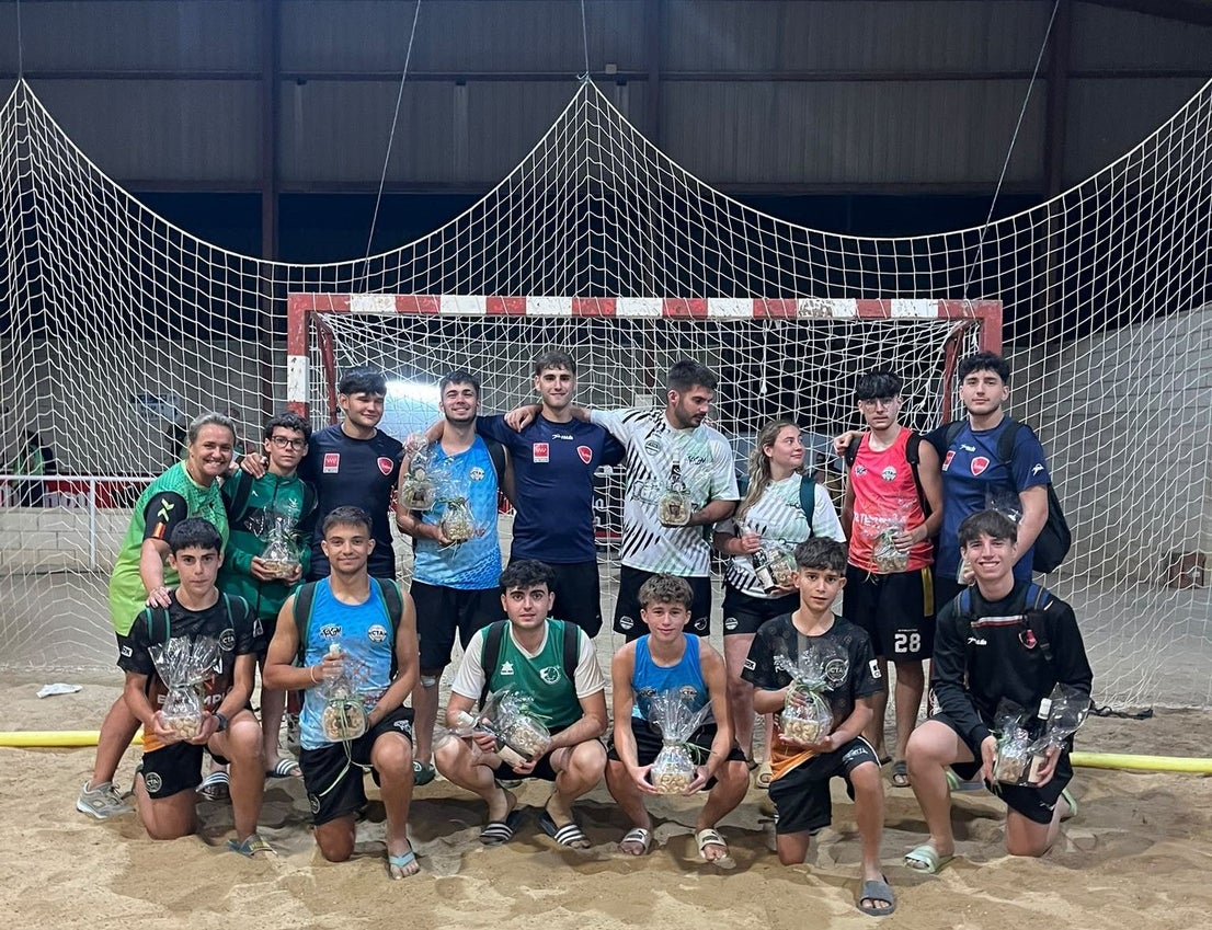 El torneo del balonmano playa: con una gran participación