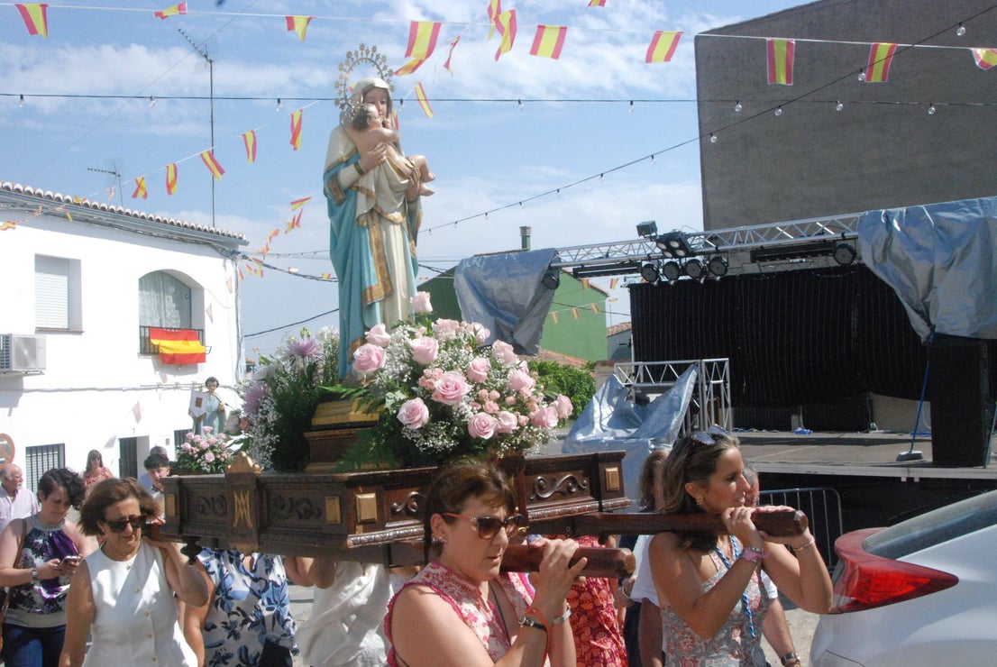 Belén celebró la procesión con la Patrona