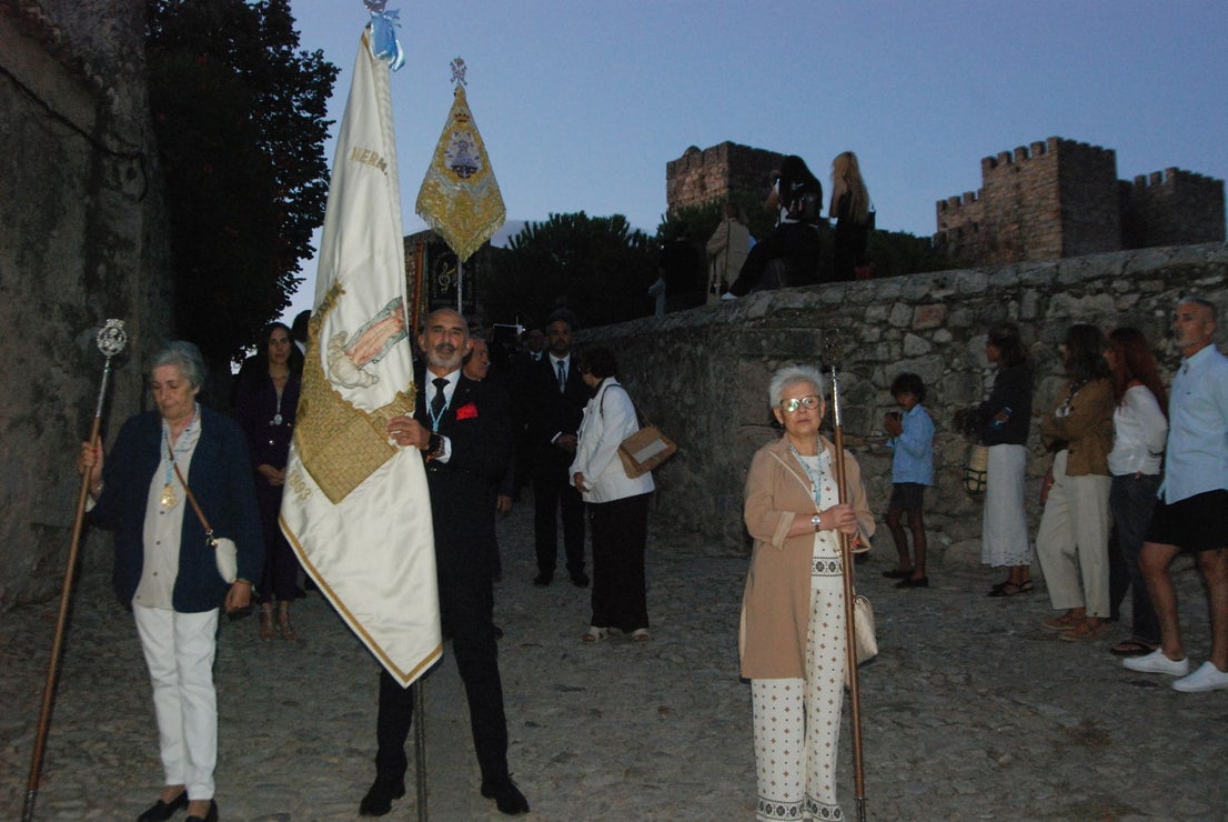 La Patrona llega a la iglesia de San Martín