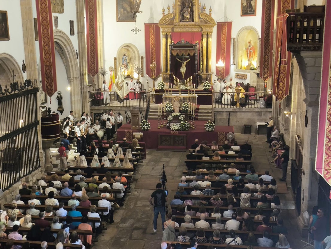 La Patrona vuelve a la alcazaba trujillana