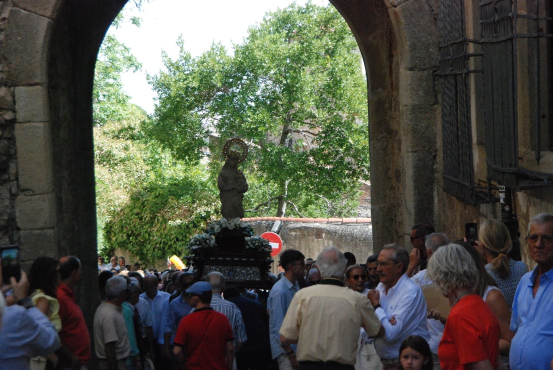 La Patrona vuelve a la alcazaba trujillana
