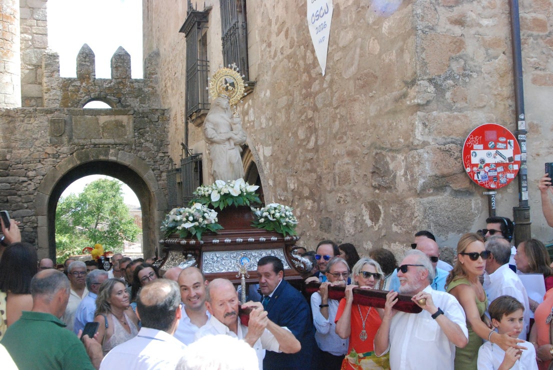 La Patrona vuelve a la alcazaba trujillana