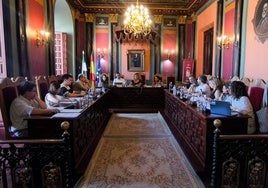 El PSOE amenaza con un requerimiento judicial para que se dote de partida al centro de mayores de Huertas de Ánimas