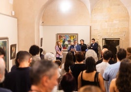 Un momento de la inauguración de la muestra puesta en marcha