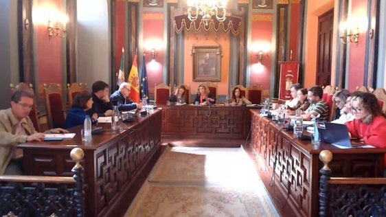 Sesión plenaria celebrada en el Ayuntamiento