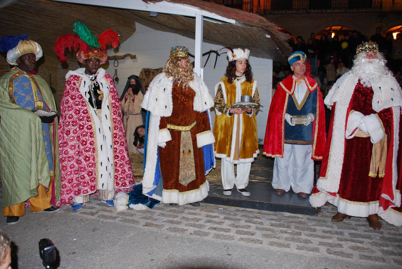 Un grupo de italianos, con banderas y músicos, participará en la Cabalgata