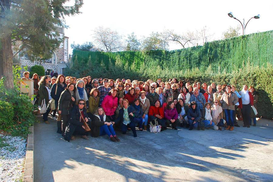 La foto familia de las participantes del viaje Marifé Barbancho