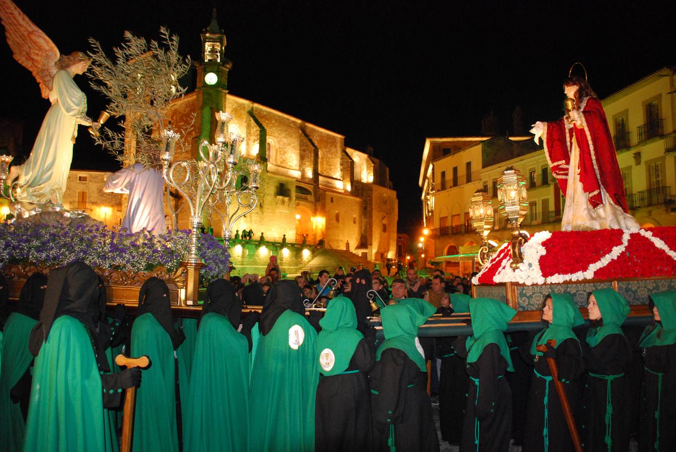 Encuentro de la Oralción en el Huerto y La Magdalena. 
