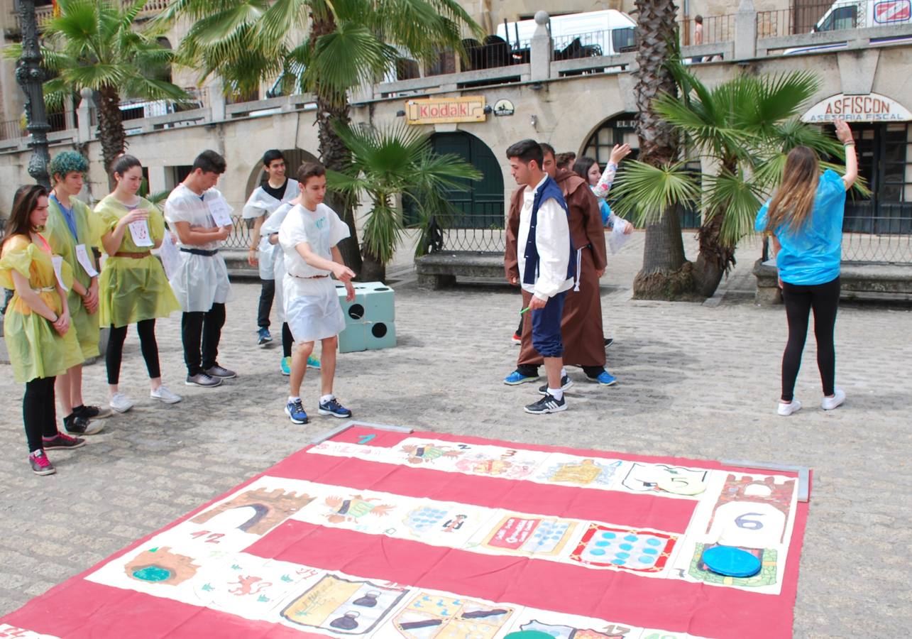 Un juego de la oca diferente acerca la heráldica y la historia de la ciudad a jóvenes