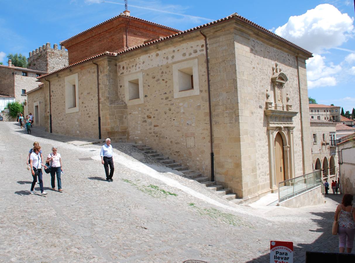 La iglesia de la Sangre de Jesús, donde se ubica este centro 