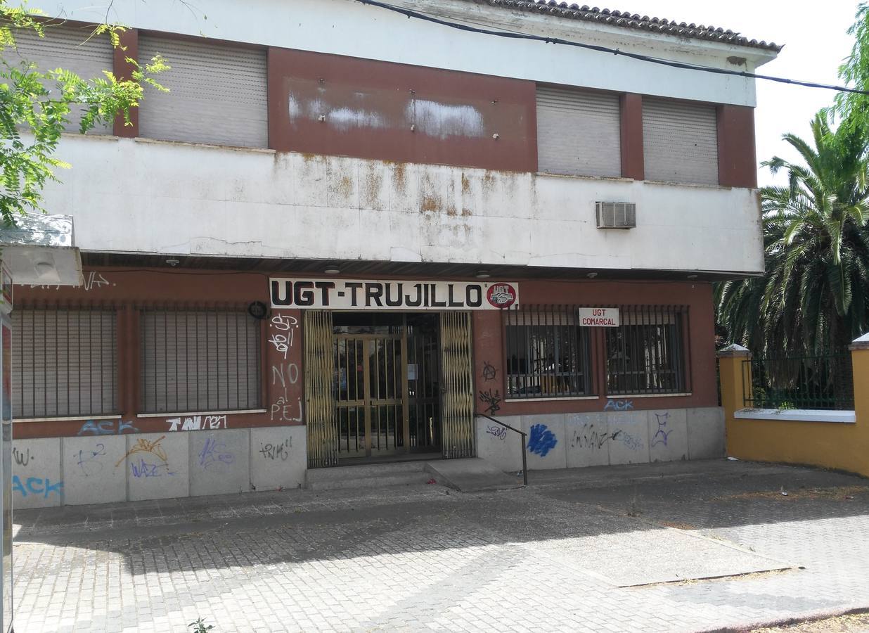 La polémica con la sede de UGT continúa