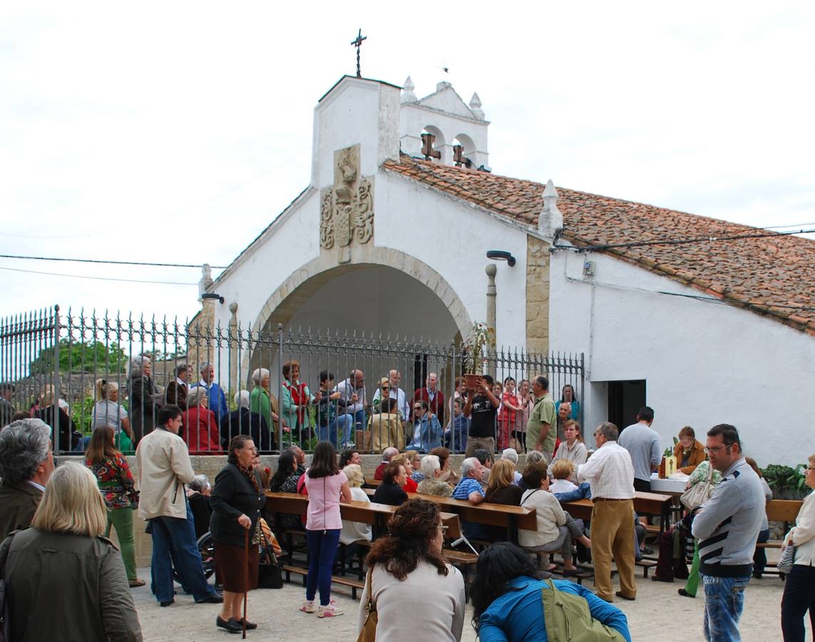 La gestión de la ermita de San Lázaro pasará a manos de la hermandad Virgen de la Victoria, junto con los santeros 