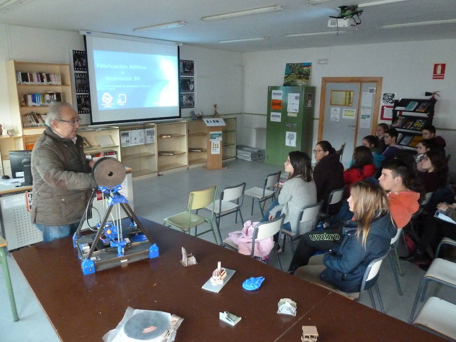 Adicomt implicará a los centros educativos en un proyecto sobre desarrollo del territorio