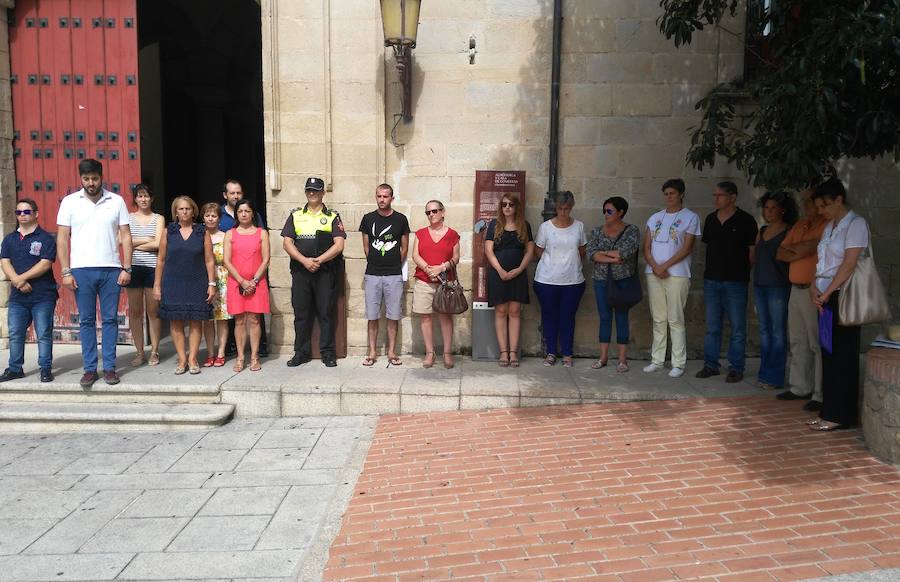 Asistentes al minuto de silencio 