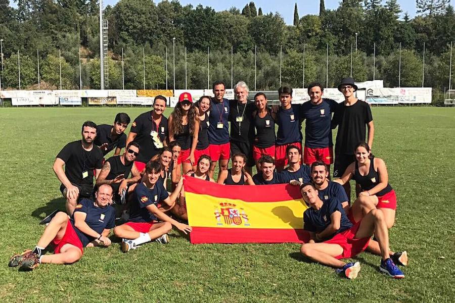 Equipo trujillano con integrantes de la organización 