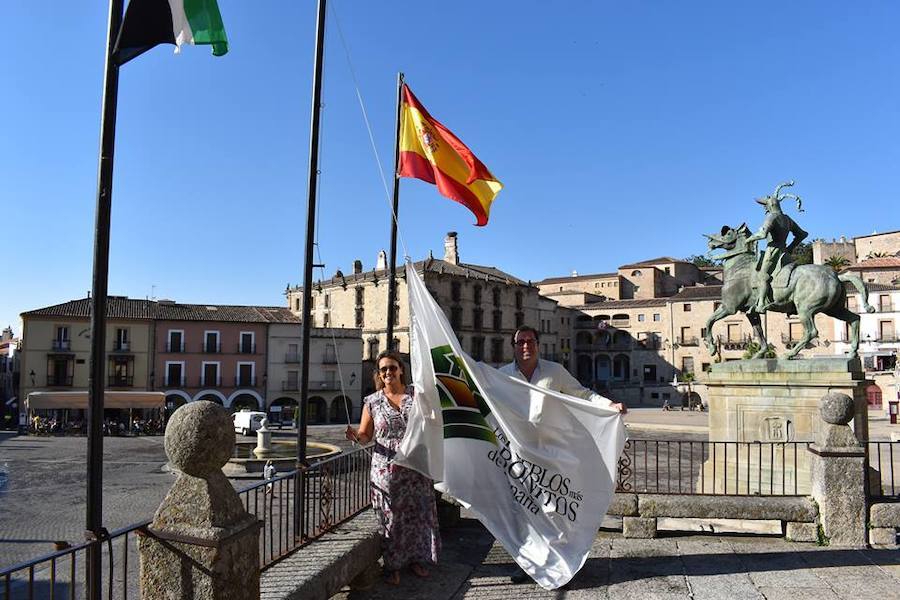 El año pasado se realizó una izada de bandera en esta jornada CEDIDA