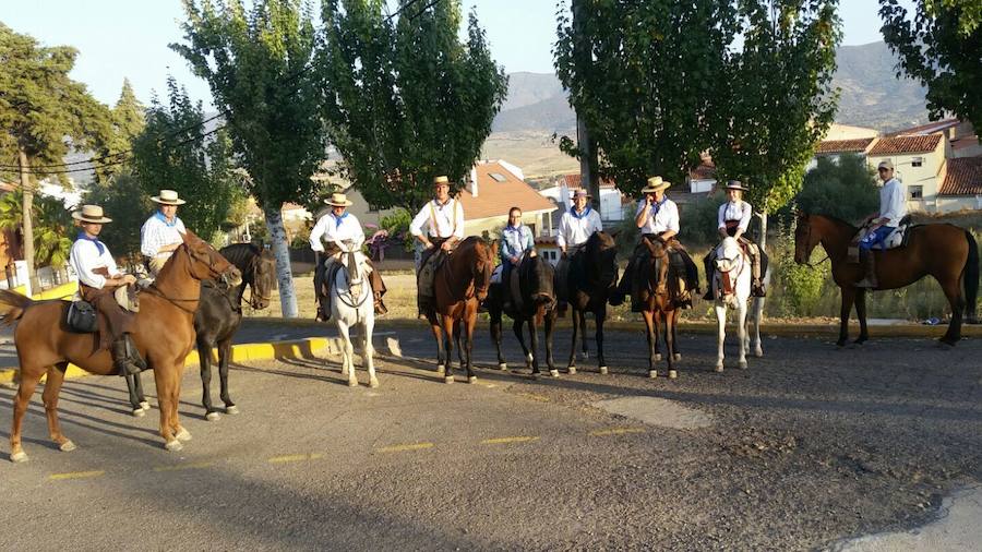 Integrantes de la agrupación trujillana camino a Guadalupe 