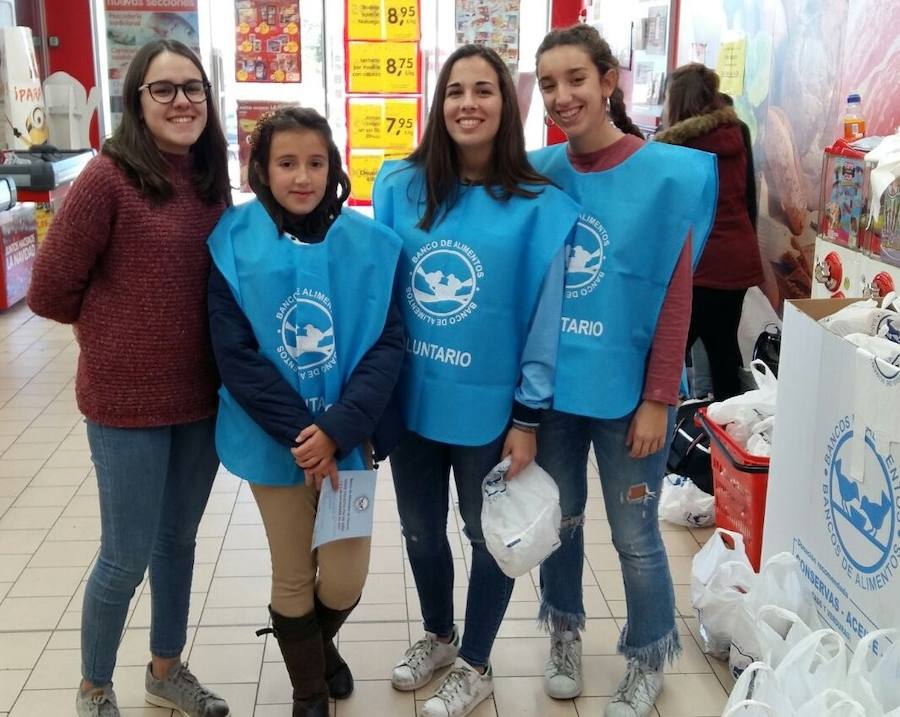 Voluntarios en la campaña. 