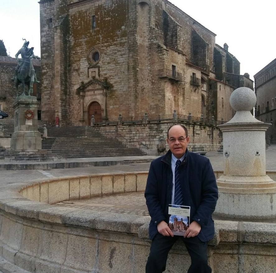 Ramos Rubio publica un nuevo libro con la historia y el arte de la iglesia de San Martín