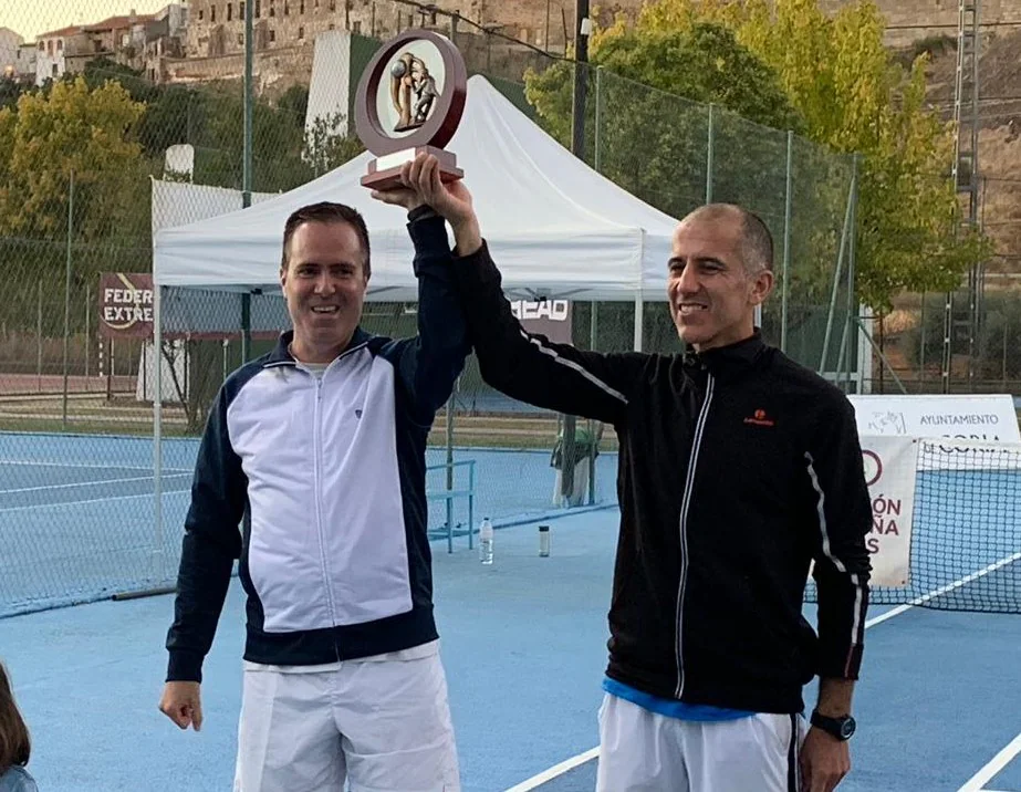 Juan Mari Murillo y Antonio Mateos, campeones en Coria 