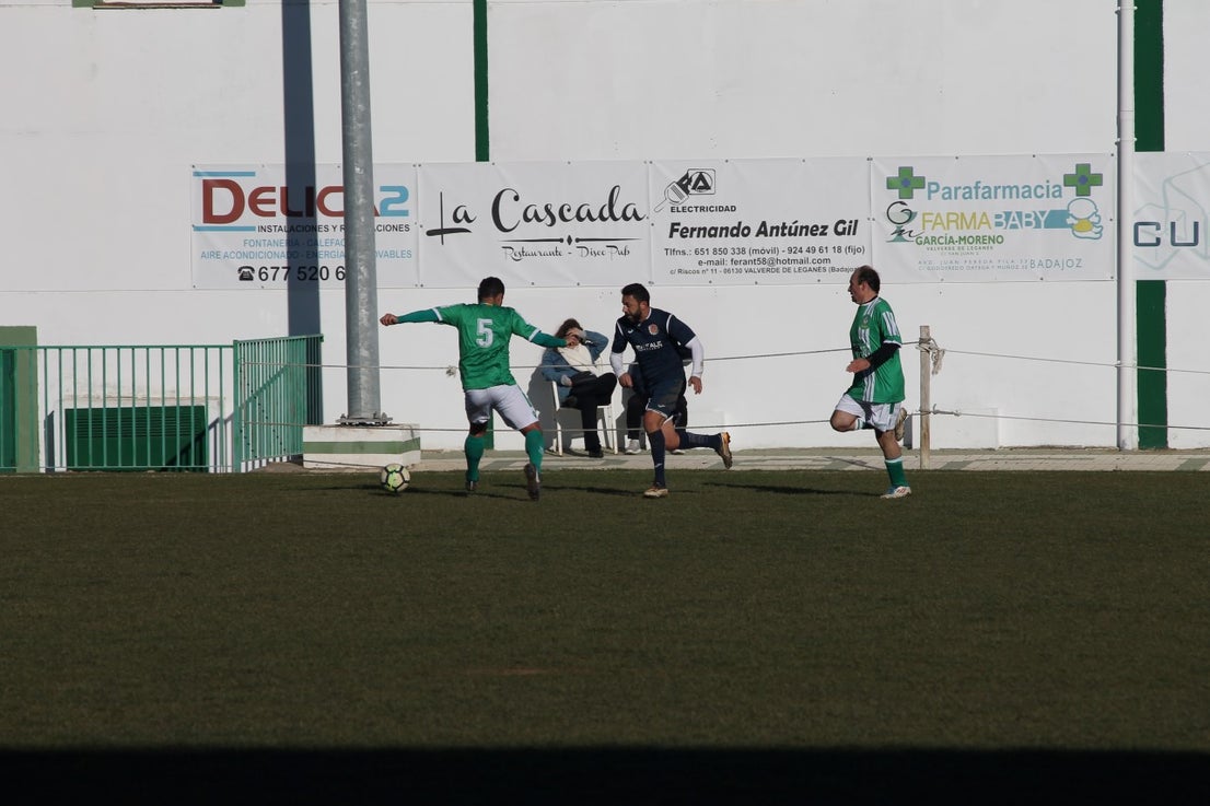 Imágenes del encuentro de semifinales de la Copa Luiqui de Veteranos disputado en el Municipal de San Roque y que terminó 1-3 (30-12-2018)
