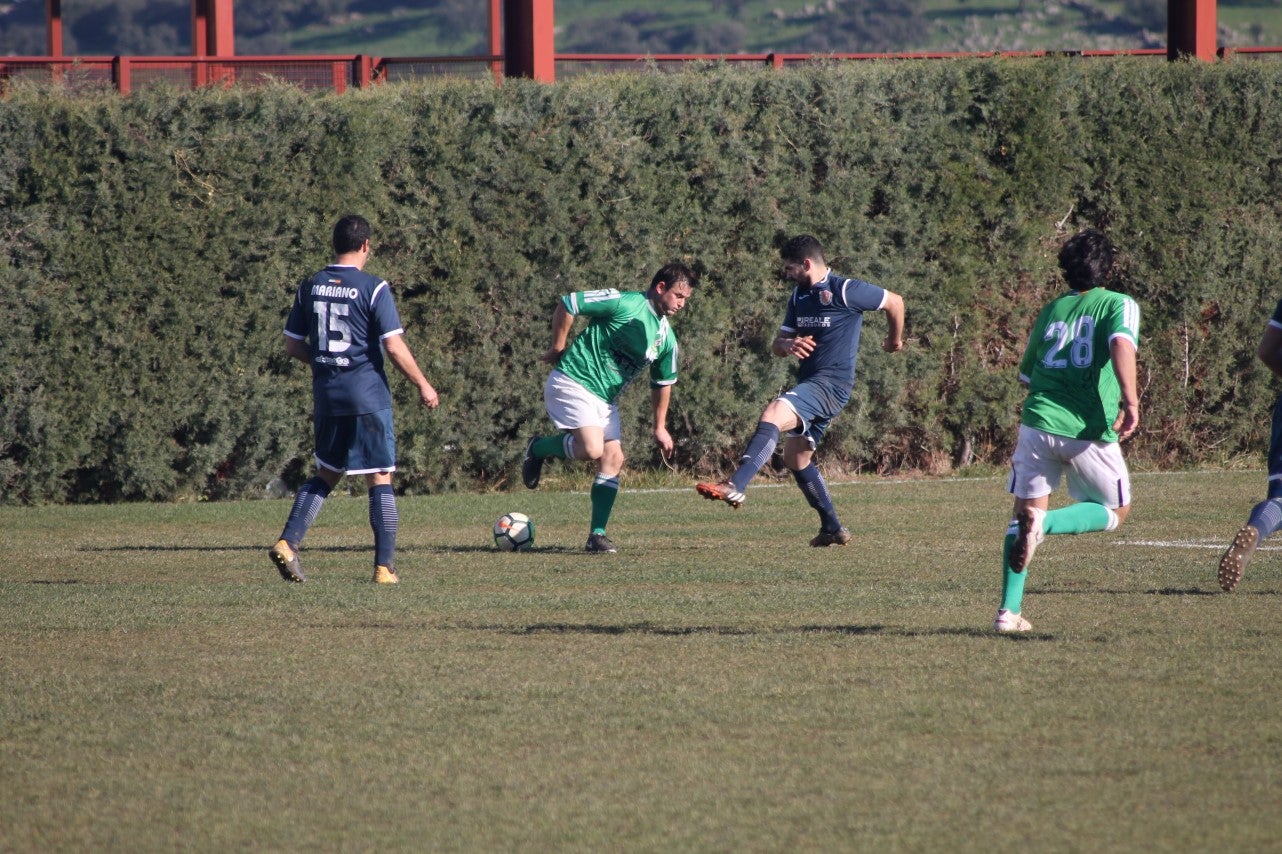 Imágenes del encuentro de semifinales de la Copa Luiqui de Veteranos disputado en el Municipal de San Roque y que terminó 1-3 (30-12-2018)
